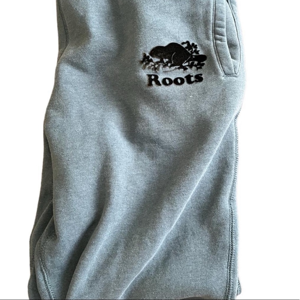ROOTS CANADIAN SWEATPANTS GREAT SHAPE SIZE LARGE